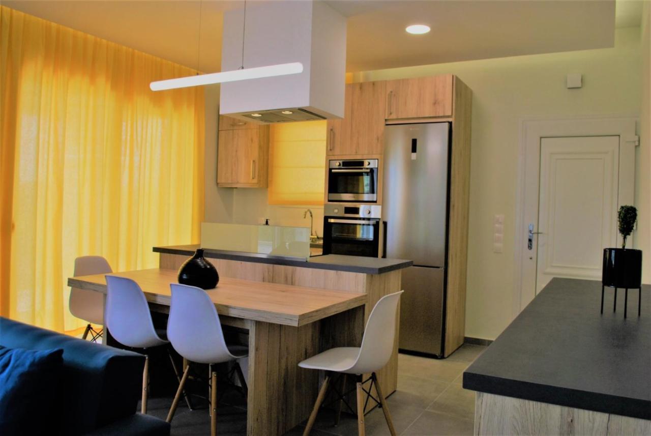 Q Luxury Rooms Paleros Exterior photo