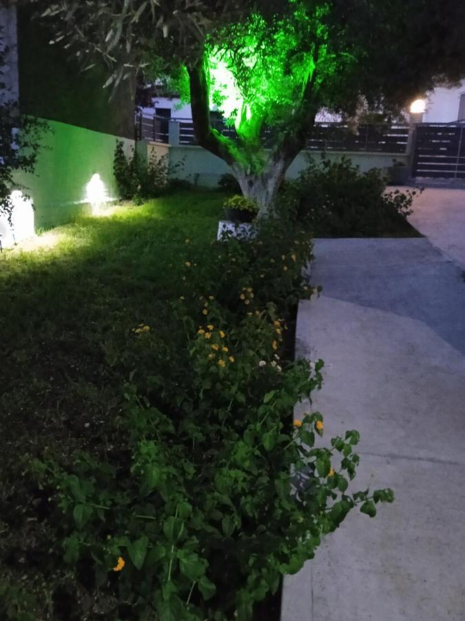 Q Luxury Rooms Paleros Exterior photo